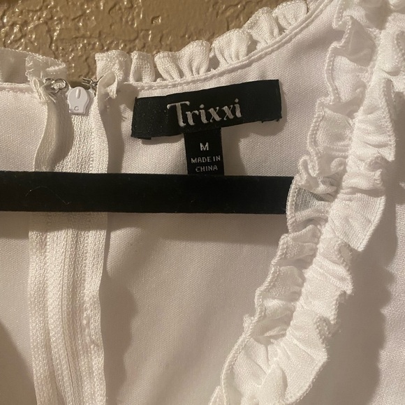 Trixxi White Ruffled Tiered Long Sleeve Dress - Picture 3 of 4